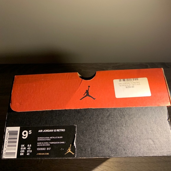 Air Jordan 12: Bordeaux (M), size 9.5 - Picture 8 of 8